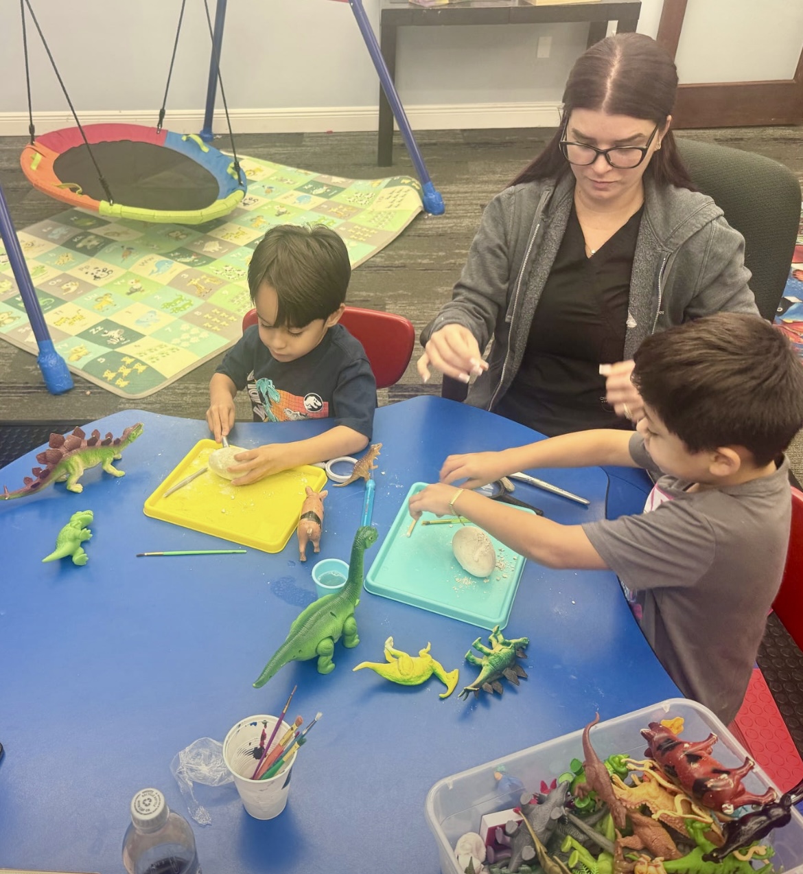 ABA therapist playain with child in Kendall, FL